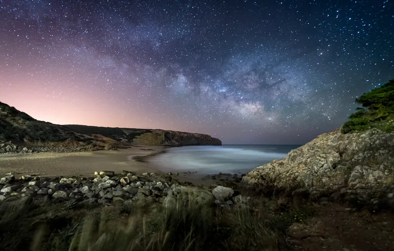 Céu estrelado com a Via Láctea